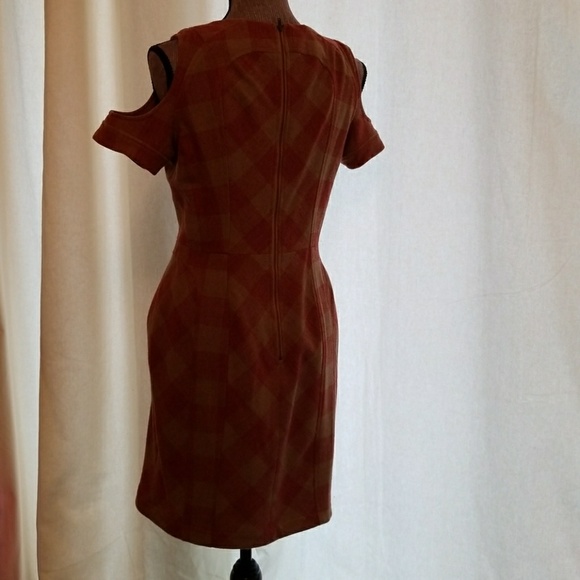 Pendleton Cold Shoulder Dress - Picture 2 of 3
